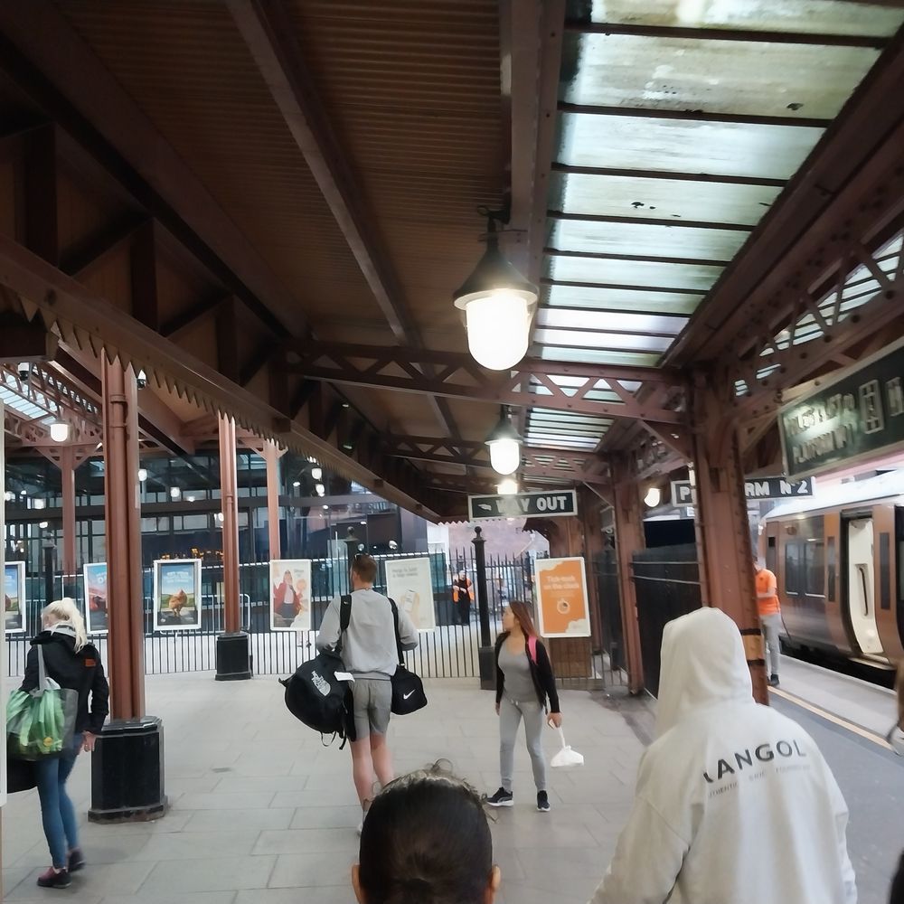Birmingham Moor Street - Inside - Train Stations Near Me - Birmingham, XWM