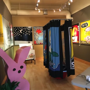 Ryan Cronin-CronArt Gallery - What a great find during our weekend away in New Paltz! Beautifully vibrant gallery space featuring a great variety of contemporary work - Art Galleries Near Me - New Paltz, New York