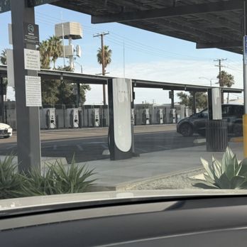 Rove - NACS - EV Charging Stations Near Me - Santa Ana, California