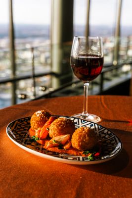 The Sun Dial Restaurant, Bar & View by null