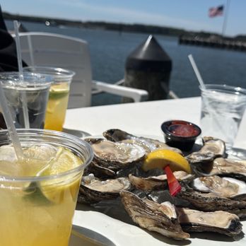 The Jetty - Raw Oysters and tropical crush - Seafood Near Me - Grasonville, Maryland