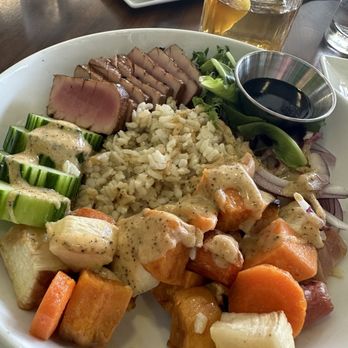 Bardstown Bourbon Company - Poke bowl with Ahi Tuba added. Very Good - Distilleries Near Me - Bardstown, Kentucky Bardstown Bourbon Company - Poke bowl with Ahi Tuba added. Very Good - Distilleries Near Me - Bardstown, Kentucky