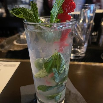 Cafe La Trova - Mojito - Cocktail Bars Near Me - Miami, Florida