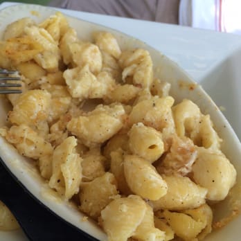 Hillside Farmacy - Dry dry dry Mac n Cheese - New American Near Me - Austin, Texas