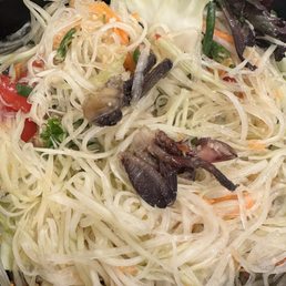 Lots of papaya and just 2 little pieces of baby crab. Lots of papaya and just 2 little pieces of baby crab.
