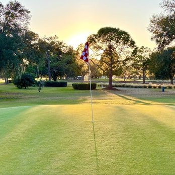 Golf Hammock Country Club - Greens were smooth and ran fast. - Country Clubs Near Me - Sebring, Florida Golf Hammock Country Club - Greens were smooth and ran fast. - Country Clubs Near Me - Sebring, Florida