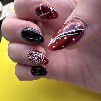 Diamond Nails - Nail Salons Near Me - Roseville, California