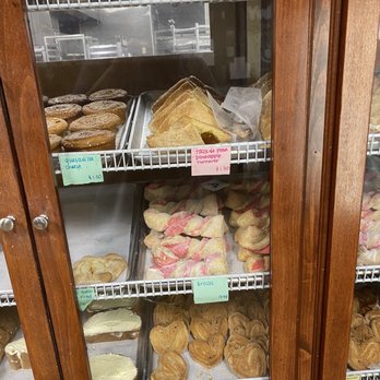 Yvette's Bakery - a variety of pastries - Bakeries Near Me - Riverside, California Yvette's Bakery - a variety of pastries - Bakeries Near Me - Riverside, California