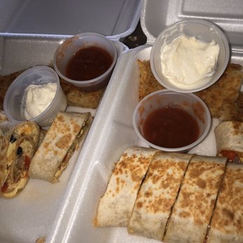 Lighthouse Cafe - Breakfast & Brunch Near Me - Medford, Massachusetts