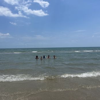 Sunny Beach - Beaches Near Me - Galveston, Texas Sunny Beach - Beaches Near Me - Galveston, Texas