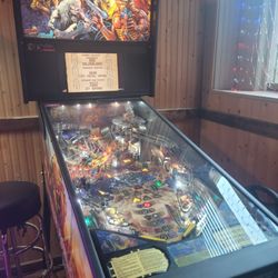Smoking Jayson's Pool Hall - Who doesn't love a good game of pinball? We must've spent $20 playing this!