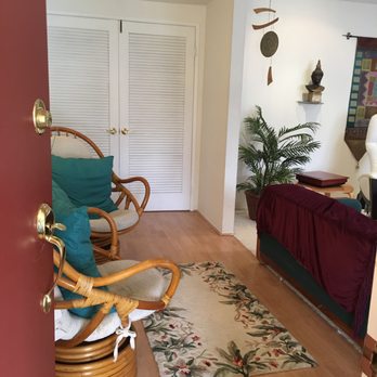 Amanda Newman, LMFT - Entering my home office - Counseling & Mental Health Near Me - San Diego, California Amanda Newman, LMFT - Entering my home office - Counseling & Mental Health Near Me - San Diego, California