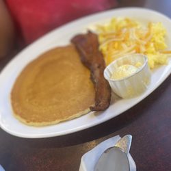 Renae's Cafe - Pancake, scrambled eggs w/cheese and bacon (kids plate)