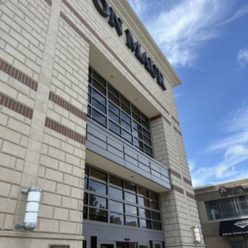 Von Maur - Department Stores Near Me - Glenview, Illinois