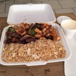Hibachi Steak and Chicken w/ white sauce. Hibachi Steak and Chicken w/ white sauce.