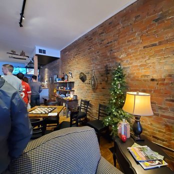 Weston Coffee Roastery - Long lines. Cute decor. - Coffee Roasteries Near Me - Weston, Missouri Weston Coffee Roastery - Long lines. Cute decor. - Coffee Roasteries Near Me - Weston, Missouri
