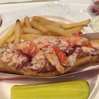 Bob's Clam Hut - Seafood Near Me - Kittery, Maine
