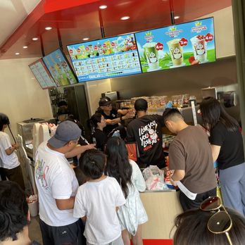 Mixue - Packed Soft-Opening! - Bubble Tea Near Me - Irvine, California Mixue - Packed Soft-Opening! - Bubble Tea Near Me - Irvine, California