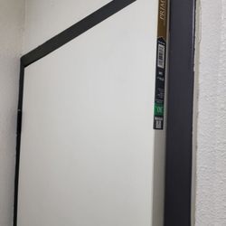 Econo Lodge - "New" door doesnt fit frame and already broken.