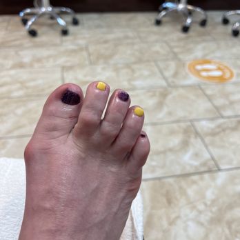 Image Pedi-Spa - Purple and gold toes - Nail Salons Near Me - Baton Rouge, Louisiana Image Pedi-Spa - Purple and gold toes - Nail Salons Near Me - Baton Rouge, Louisiana