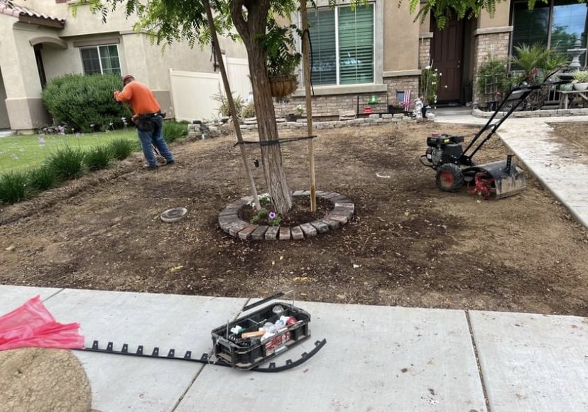 Slide of Gomez Handyman Service