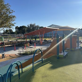Allan Witt Park - Top of the wall looking down - Parks Near Me - Fairfield, California