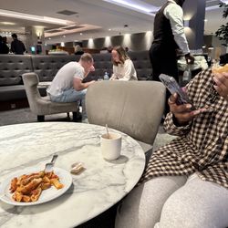 No.1 Gatwick Lounge - Lounge