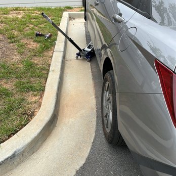 Beacon Emergency Mobile Solutions - Tires Near Me - Atlanta, Georgia Beacon Emergency Mobile Solutions - Tires Near Me - Atlanta, Georgia