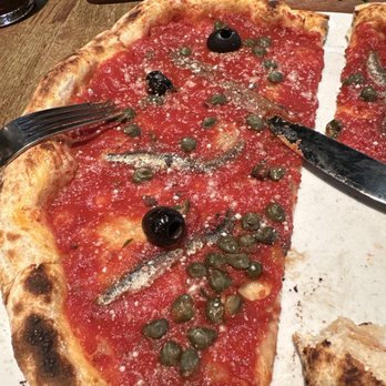 Ponti's Italian Kitchen - Napolitano pizza - the cheeseless wonder - Italian Near Me - London, XGL