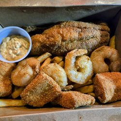 Cajun Seduction - 3 Meat: salmon bites, shrimp, catfish