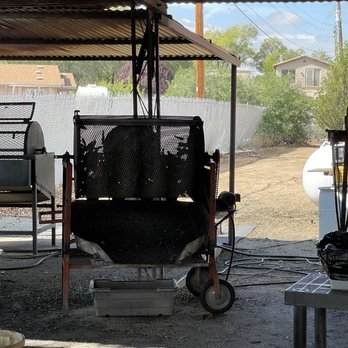 Rosales Produce - Chili roasting - Farmers Market Near Me - Albuquerque, New Mexico