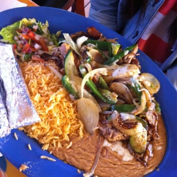 Salsa & Beer - Spicy carnitas - Mexican Near Me - Van Nuys, California Salsa & Beer - Spicy carnitas - Mexican Near Me - Van Nuys, California