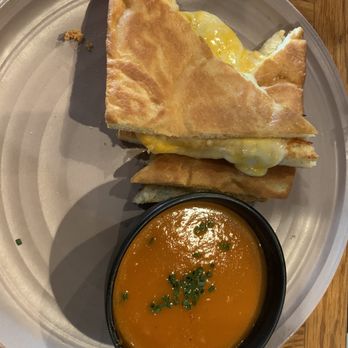 Copa Vida - Dank grilled cheese sandwich with Classic Tomato Soup with Basil. Always a good combo. - New American Near Me - Pasadena, California Copa Vida - Dank grilled cheese sandwich with Classic Tomato Soup with Basil. Always a good combo. - New American Near Me - Pasadena, California