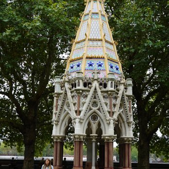 Victoria Tower Gardens - Parks Near Me - London, XGL Victoria Tower Gardens - Parks Near Me - London, XGL