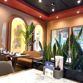 Dragon Garden - Sushi Bars Near Me - Glendale, California