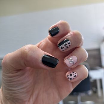 Dayus Nail Spa - Absolutely in LOVE with my nails! Emma and her staff are phenomenal!! - Nail Salons Near Me - Redondo Beach, California