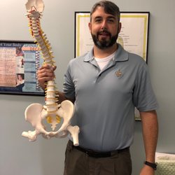 DNA Chiropractic - Dr. Derek will get your spine straight!!