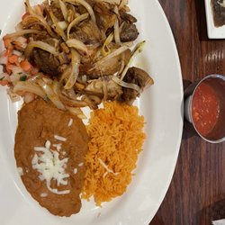 Fajitas Y Salsas - Carnitas, rice and beans (so yummy!)