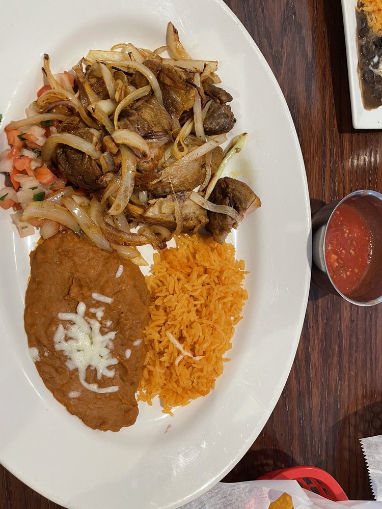 Food from Fajitas Y Salsas