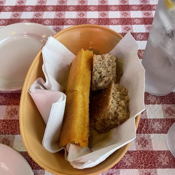 Conchy Joe's - Complimentary Breadbasket of cornbread and banana bread - Seafood Near Me - Jensen Beach, Florida Conchy Joe's - Complimentary Breadbasket of cornbread and banana bread - Seafood Near Me - Jensen Beach, Florida