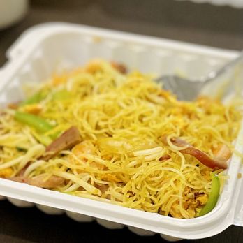 Gum Kuo Restaurant - Takeout Singapore noodles - Cantonese Near Me - Oakland, California Gum Kuo Restaurant - Takeout Singapore noodles - Cantonese Near Me - Oakland, California