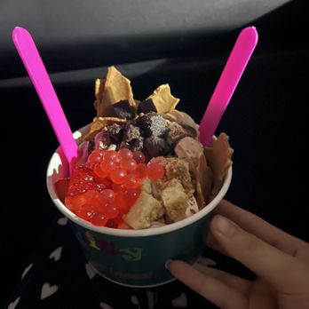 Yolickity Frozen Dessert Zone - Webster - 20oz cup - Ice Cream & Frozen Yogurt Near Me - Webster, New York Yolickity Frozen Dessert Zone - Webster - 20oz cup - Ice Cream & Frozen Yogurt Near Me - Webster, New York