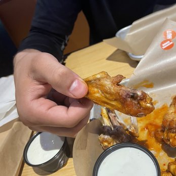 Buffalo Wild Wings - Skinniest wings I've ever seen - American Near Me - Oldsmar, Florida Buffalo Wild Wings - Skinniest wings I've ever seen - American Near Me - Oldsmar, Florida