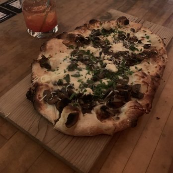 7th & Carson - Mushroom Flatbread - New American Near Me - Las Vegas, Nevada
