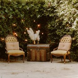 Willow Creek Events - Cute furniture that was functional but also asthetic! (Photo by Carmelisse Photography)