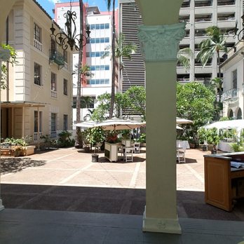 Cafe Julia - Cafes Near Me - Honolulu, Hawaii