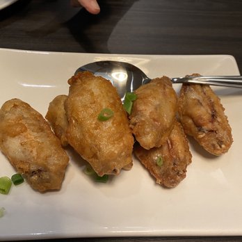 Yi Xin Cafe - Salted Egg Chicken Wings - Hong Kong Style Cafe Near Me - Honolulu, Hawaii Yi Xin Cafe - Salted Egg Chicken Wings - Hong Kong Style Cafe Near Me - Honolulu, Hawaii