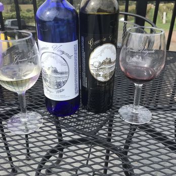 Gouveia Vineyards - Wineries Near Me - Wallingford, Connecticut