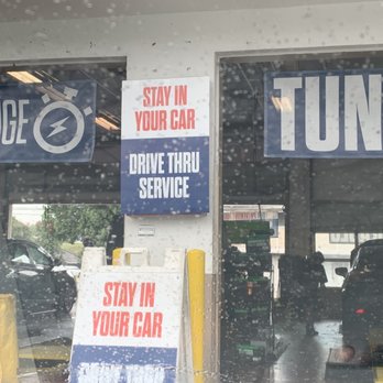Jiffy Lube - This is how Jiffy is servicing their customers during COVID 19 great Customer Service!! - Oil Change Stations Near Me - Honolulu, Hawaii Jiffy Lube - This is how Jiffy is servicing their customers during COVID 19 great Customer Service!! - Oil Change Stations Near Me - Honolulu, Hawaii