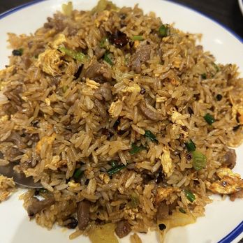 Yi Xin Cafe - Szechuan spicy beef fried rice with black bean - Hong Kong Style Cafe Near Me - Honolulu, Hawaii Yi Xin Cafe - Szechuan spicy beef fried rice with black bean - Hong Kong Style Cafe Near Me - Honolulu, Hawaii